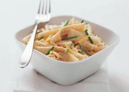 Speltfarfalle met citroensaus