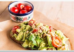 Zuurdesemtoast met avocadospread: T(o)asty Avocado